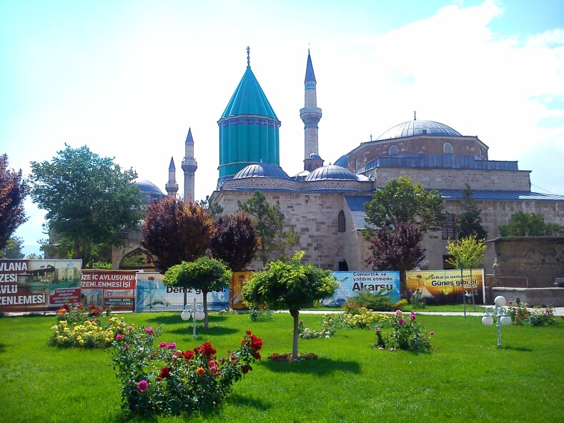 آرامگاه مولانا در قونیه